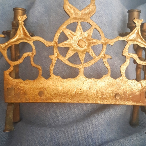 1800s bronze Menorah - Picture 3 of 3